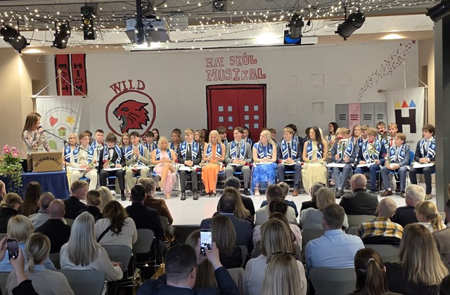 Skólaslit og útskrift 10. bekkjar